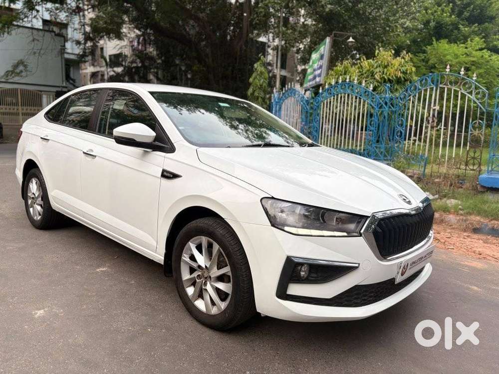 Skoda Slavia 1.0 Ambition Tsi, 2023, Petrol