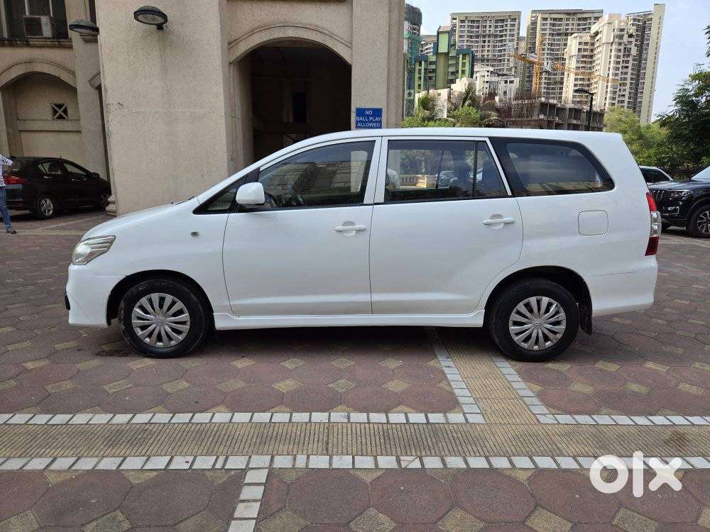 Toyota Innova 2.5 Gx 8 Seater Limited Edition, 2015, Diesel