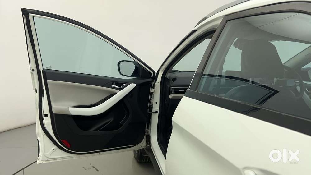 Tata Nexon Creative Plus S 1.2 Revotron Petrol 6 Amt, 2023, Petrol
