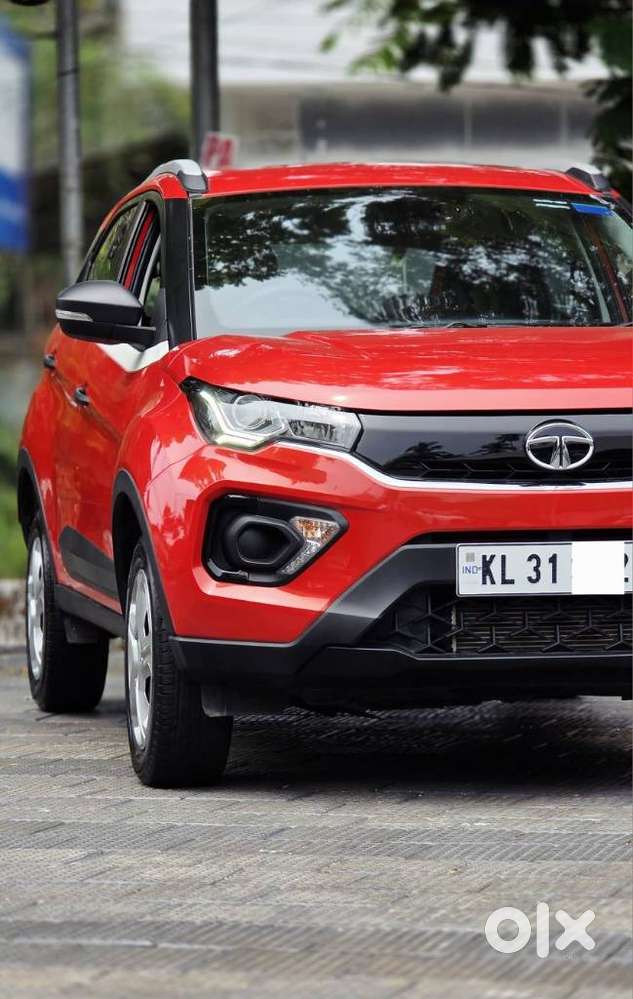 Tata Nexon 1.2 Revotron Xm (s), 2023, Petrol