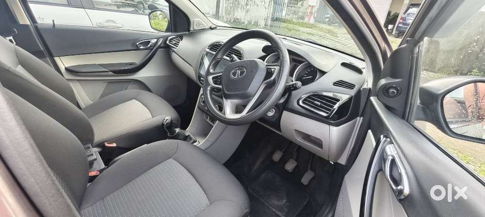Tata Tiago 1.2 Revotron Xz (o), 2016, Petrol