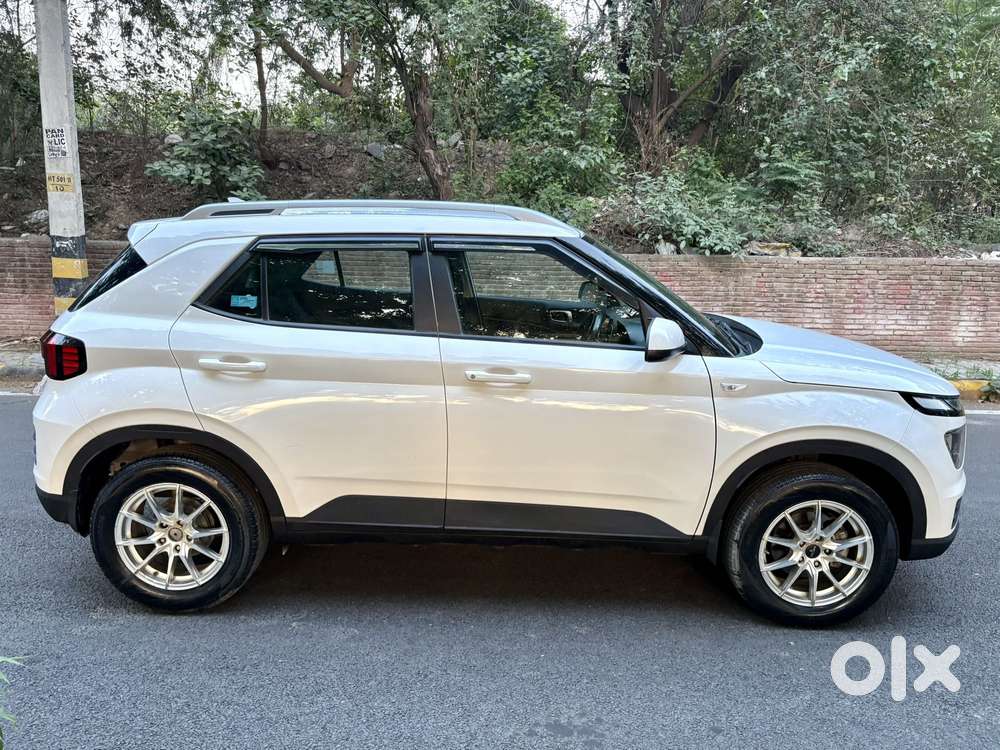 Hyundai Venue S 1.2 Petrol, 2022, Petrol