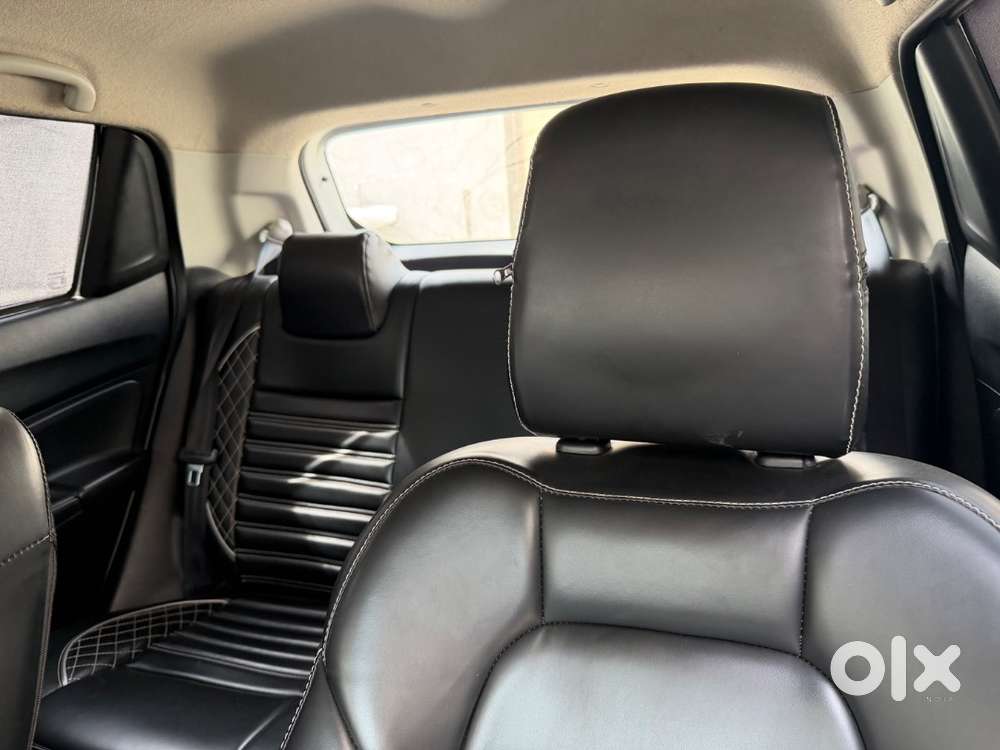 Maruti Suzuki Swift 2021 Petrol 74000 Km Driven