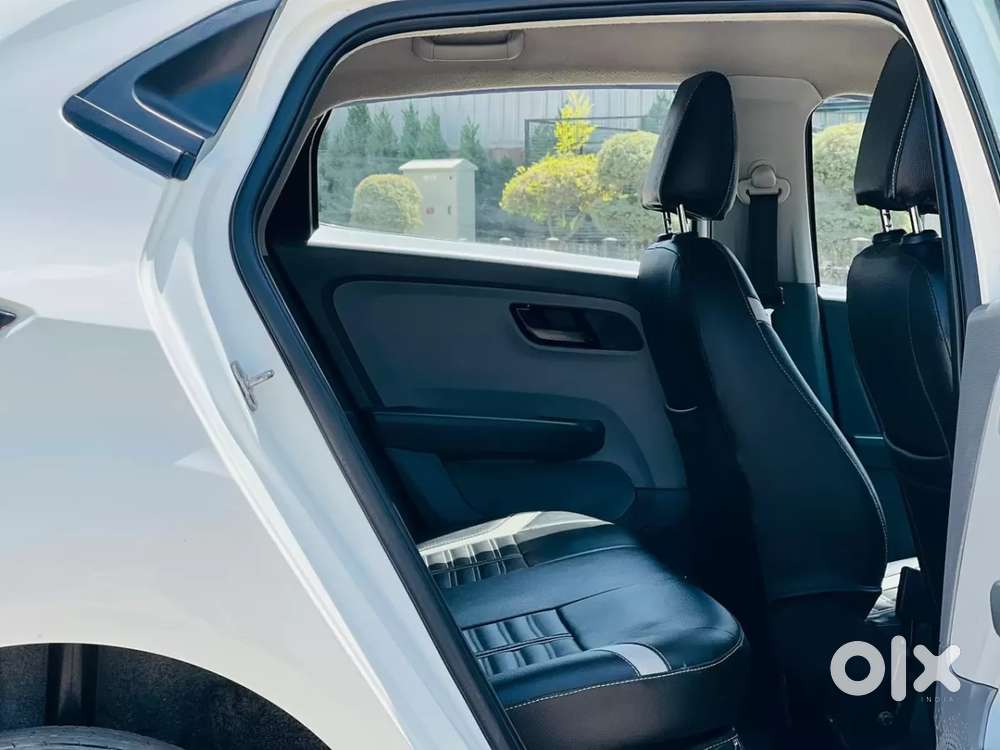 Tata Altroz Xm Plus Petrol, 2021, Petrol