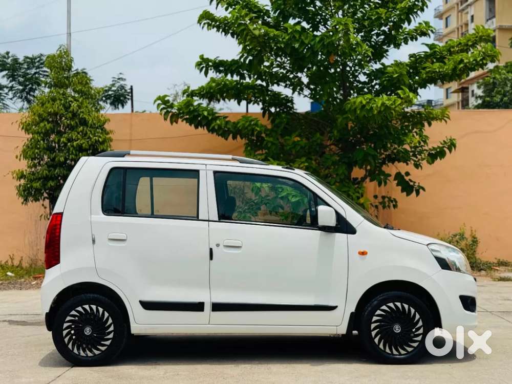 Maruti Suzuki Wagon R 1.0 Vxi Amt, 2018, Petrol