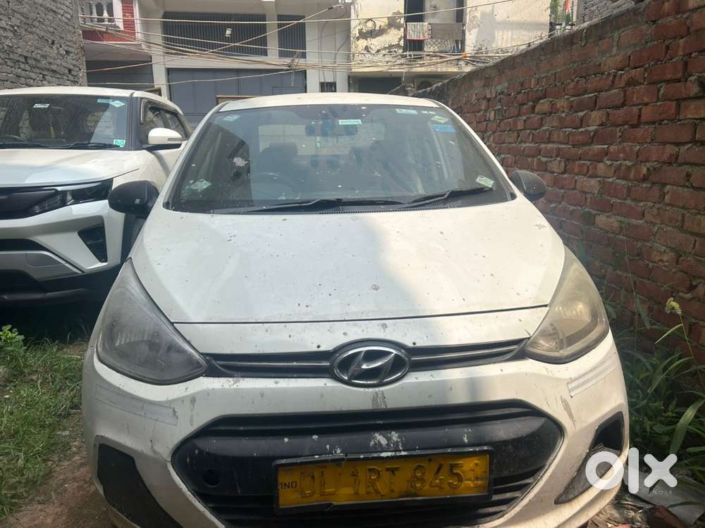 Hyundai Xcent Petrol 2015