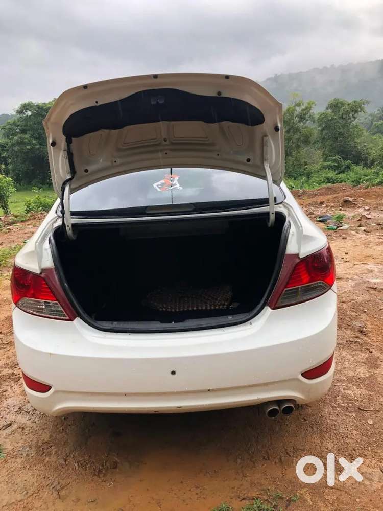 Hyundai Verna Fluidic 2013 Petrol Manual