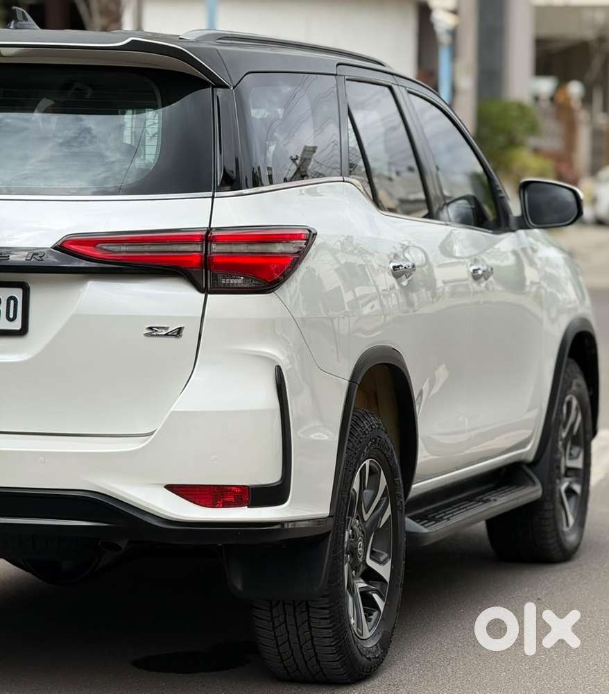Toyota Fortuner Legender 4x4 At 2.8, 2022, Diesel