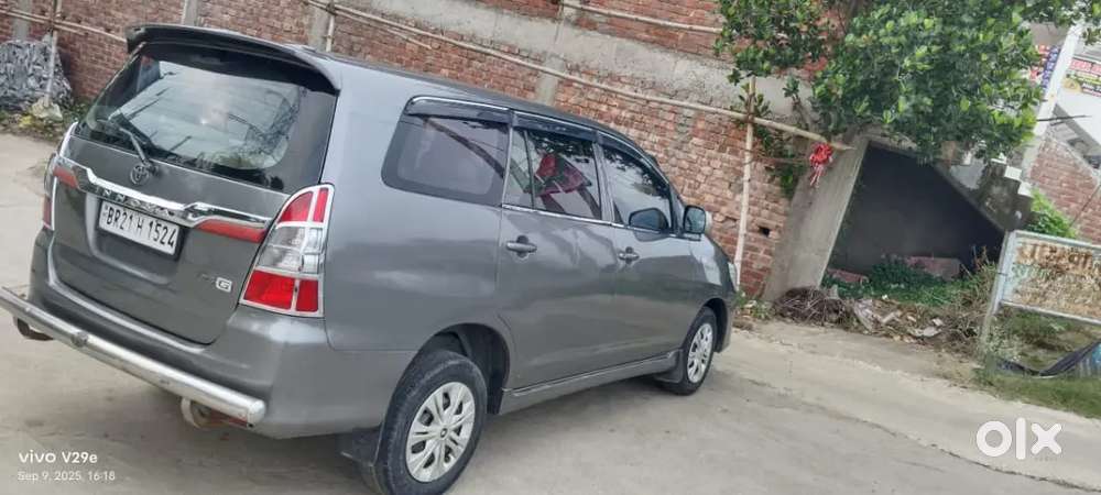 Toyota Innova 2013 Diesel 93000 Km Driven