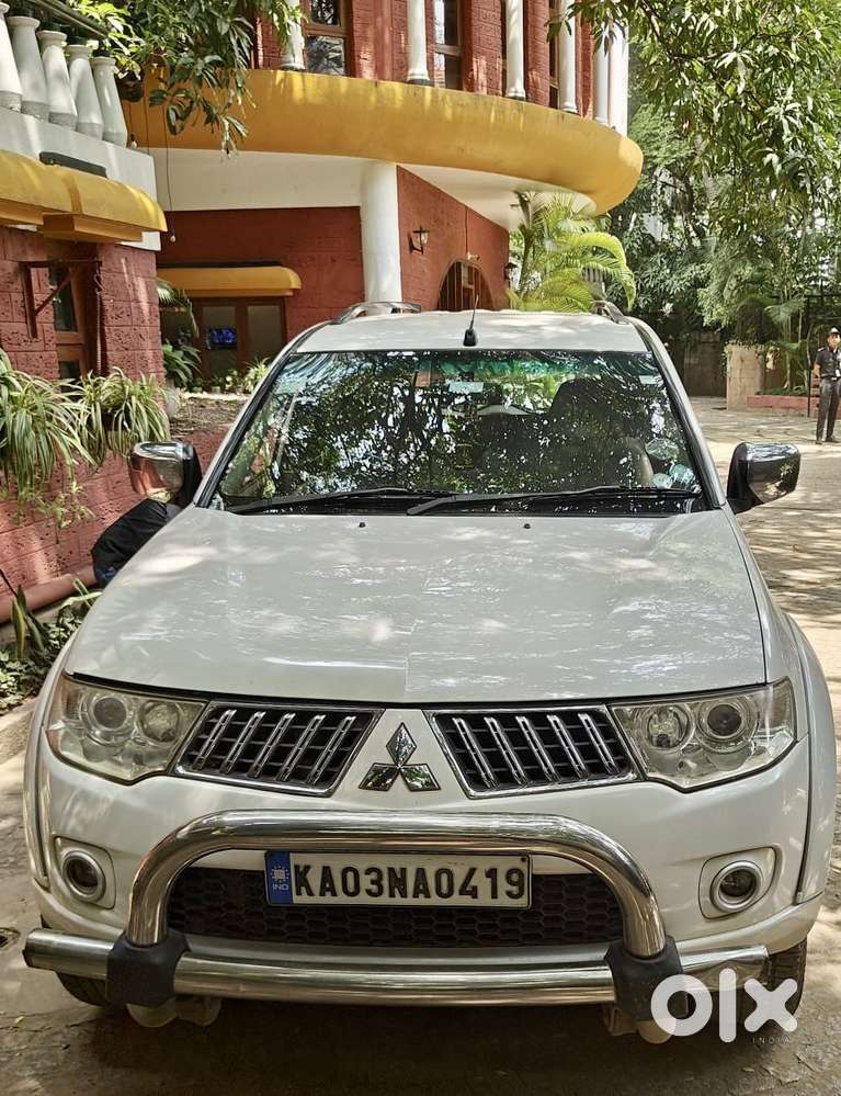 Mitsubishi Pajero Sport 2.5 Manual, 2014, Diesel