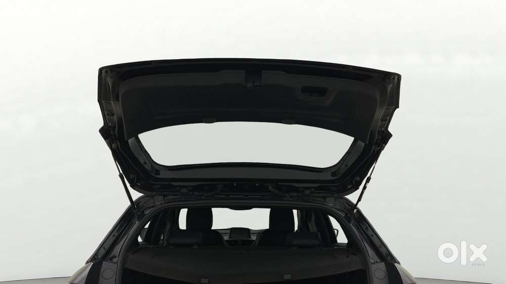 Tata Altroz 1.2 Xza Plus Dark Edition Dct, 2023, Diesel