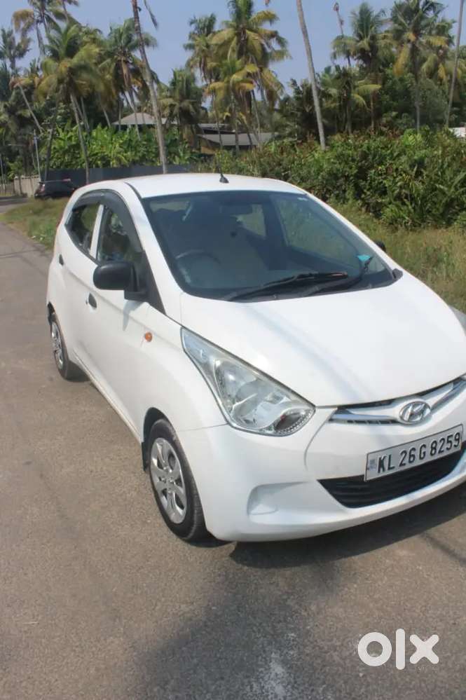 Hyundai Eon 2016 Petrol 30300 Km Driven