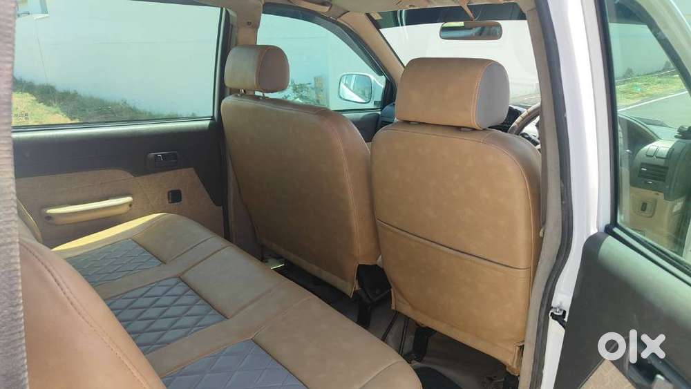 Chevrolet Tavera Neo 3 Ls 10 Seats Bsiv, 2014, Diesel