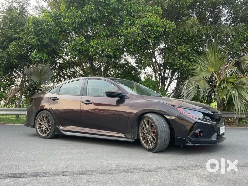 Tastefully Customized Honda Civic