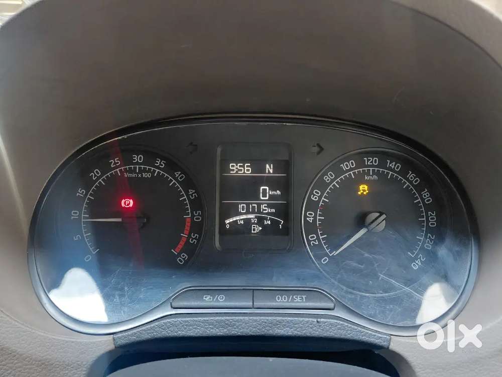Skoda Rapid Elegance 2015 Diesel Plus