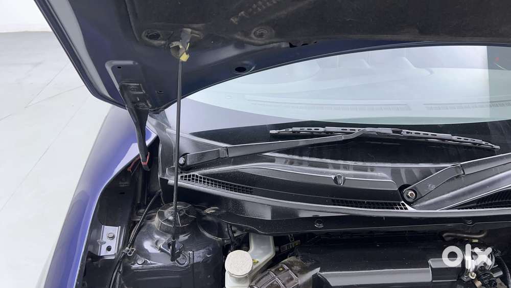 Maruti Suzuki Swift Amt Zxi, 2018, Petrol