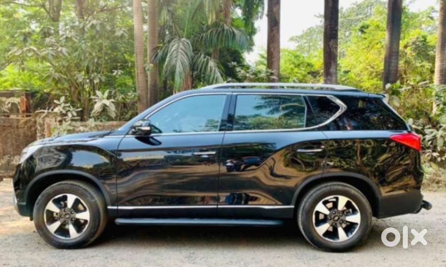 Mahindra Alturas G4 4wd At, 2021, Diesel