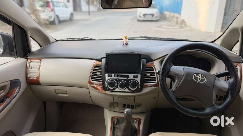 Toyota Innova 2.5 Gx 8 Str Bs-iii, 2013, Diesel