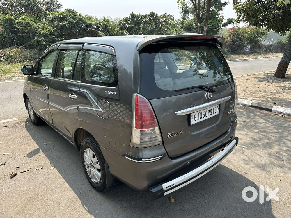 Toyota Innova 2.5 Vx 8 Str Bs-iii, 2010, Diesel