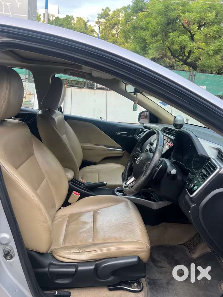 Honda City 1.5 V 4th Gen I-vtec Mt, 2016, Petrol