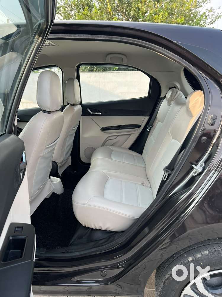 Tata Tiago Xz Plus Cng Dual Tone, 2023, Cng & Hybrids