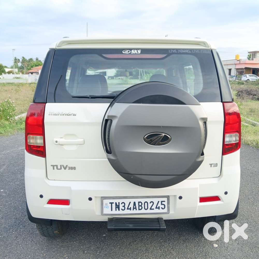 Mahindra Tuv 300 T10, 2018