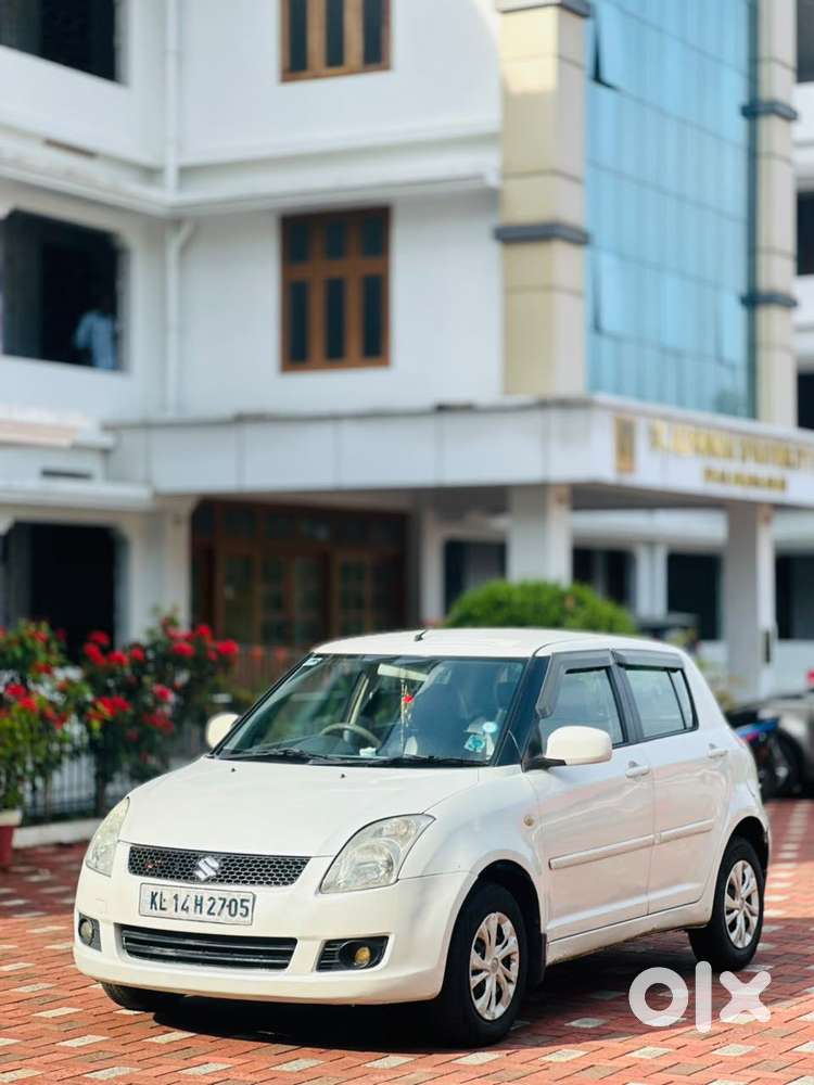 Maruti Suzuki Swift 1.2 Vxi (o), 2009, Petrol
