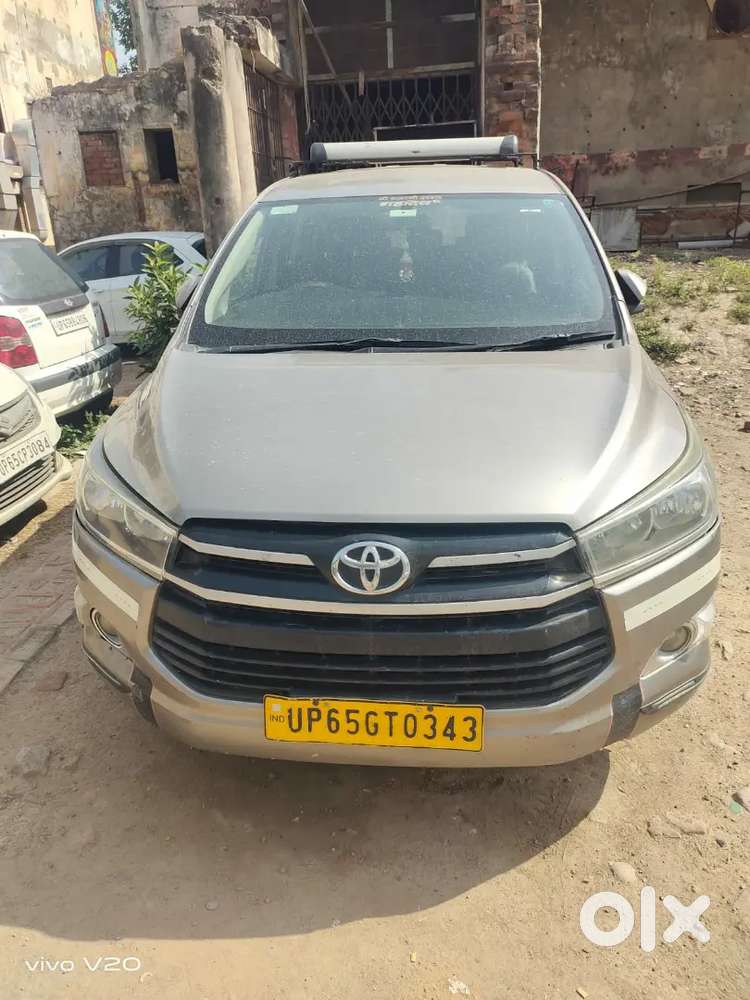 Toyota Innova 2018 Diesel 350000 Km Driven