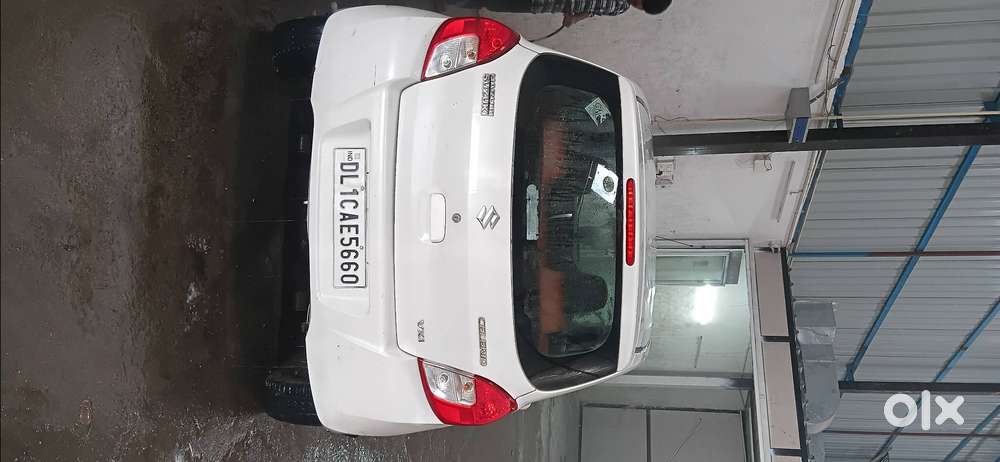 Vxi Cng  Green  Company Fitted Greem
