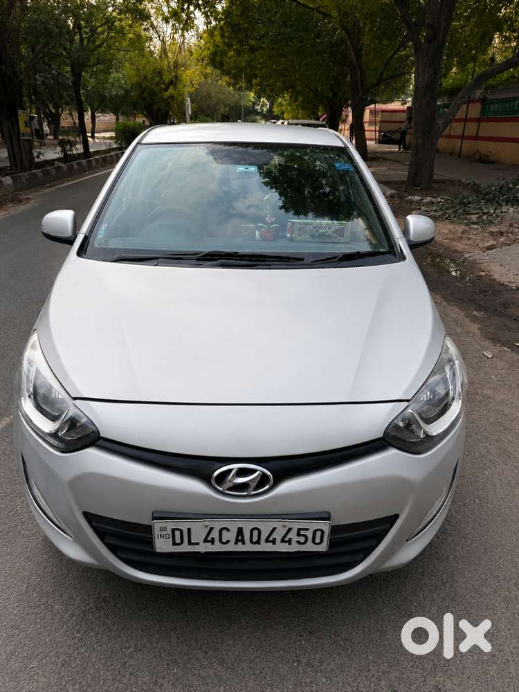 Hyundai I20 Sportz Petrol  42,000 Km  Single Owner  Good Condition