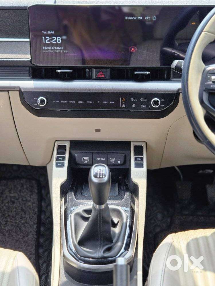 Kia Carens Clavis G1.5 Turbo Dct Htx Plus 7-seater, 2025, Diesel