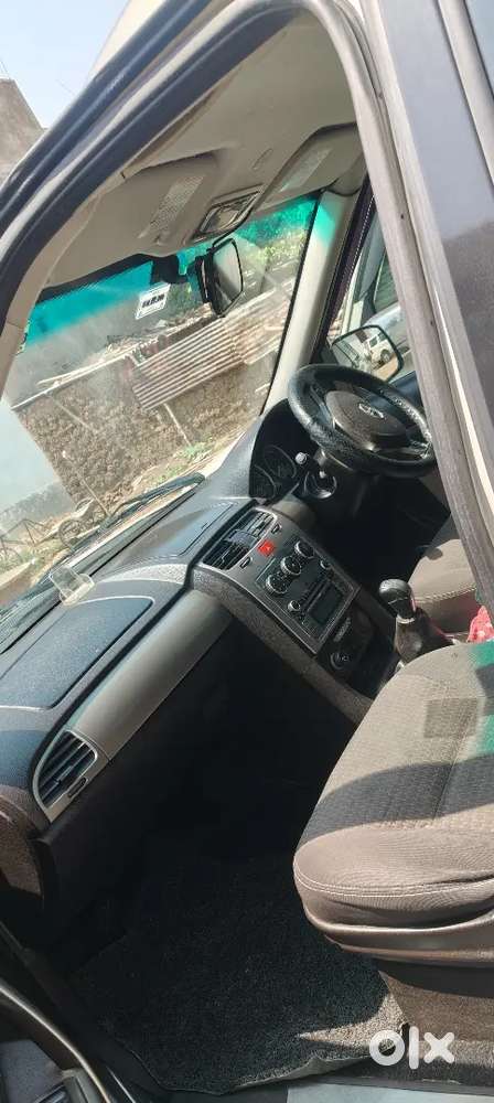 Tata Safari Strome