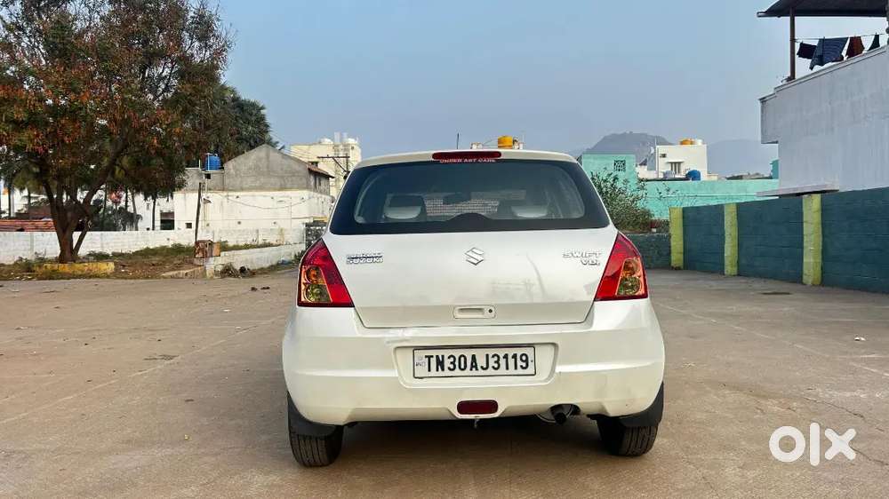 Maruti Suzuki Swift 2010 Diesel 85000 Km Driven