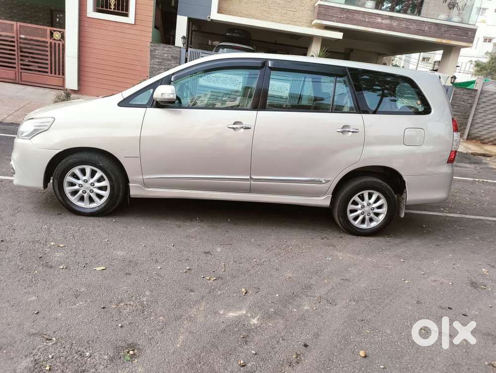 Toyota Innova 2.5 V 8 Str, 2014, Diesel