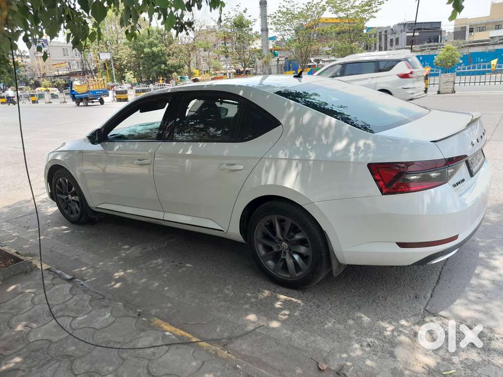 Skoda Superb 2.0 Sportline Tsi At, 2020, Petrol