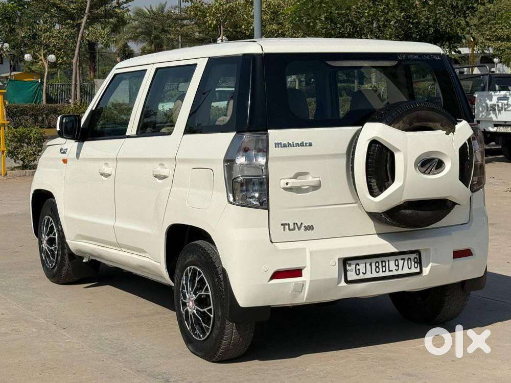 Mahindra Tuv 300 T4 Plus, 2020, Diesel