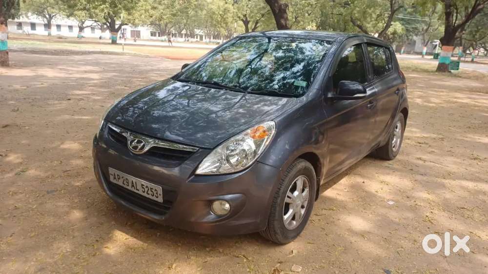 Hundai I20 Asta Grey