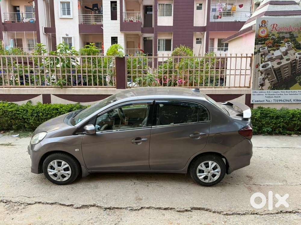 Honda Amaze 2015 Diesel Well Maintained
