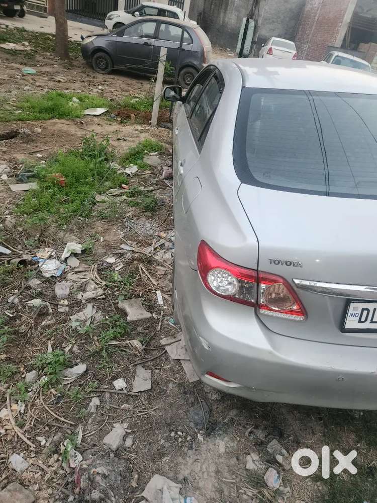 Toyota Corolla Altis 2011