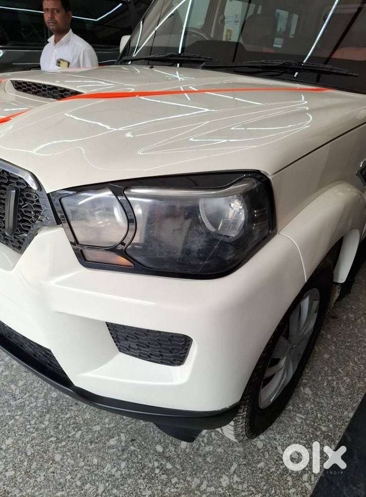 Mahindra Scorpio S6 Plus, 2015, Diesel