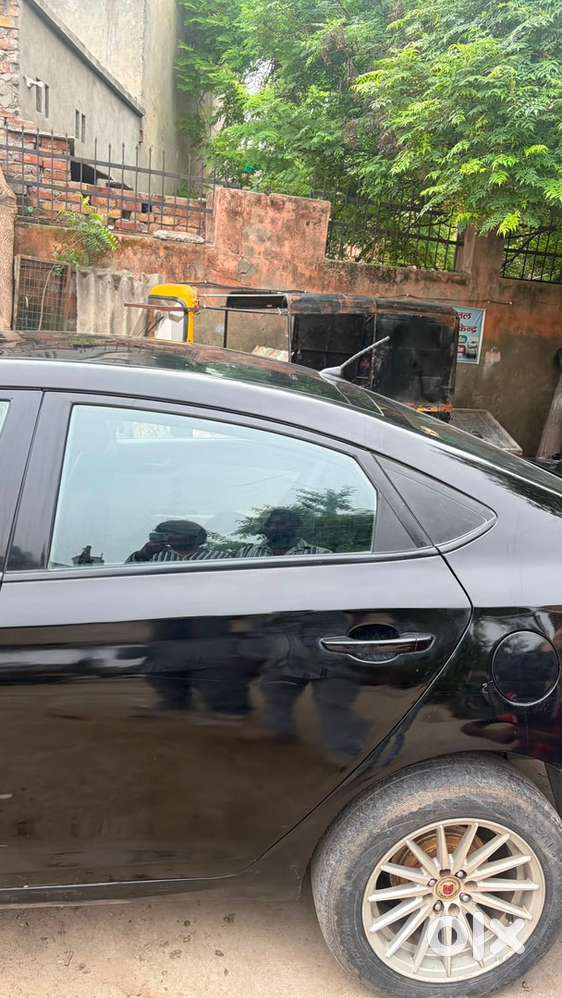 Hyundai Verna Petrol 60000 Km Driven