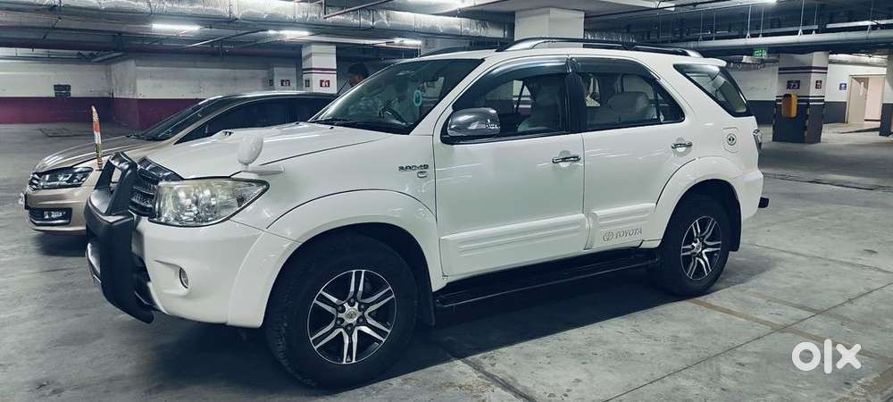 Toyota Fortuner 2010 Diesel Well Maintained
