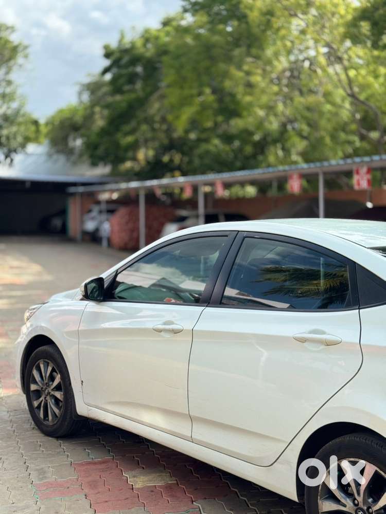 Hyundai Fluidic Verna 2013