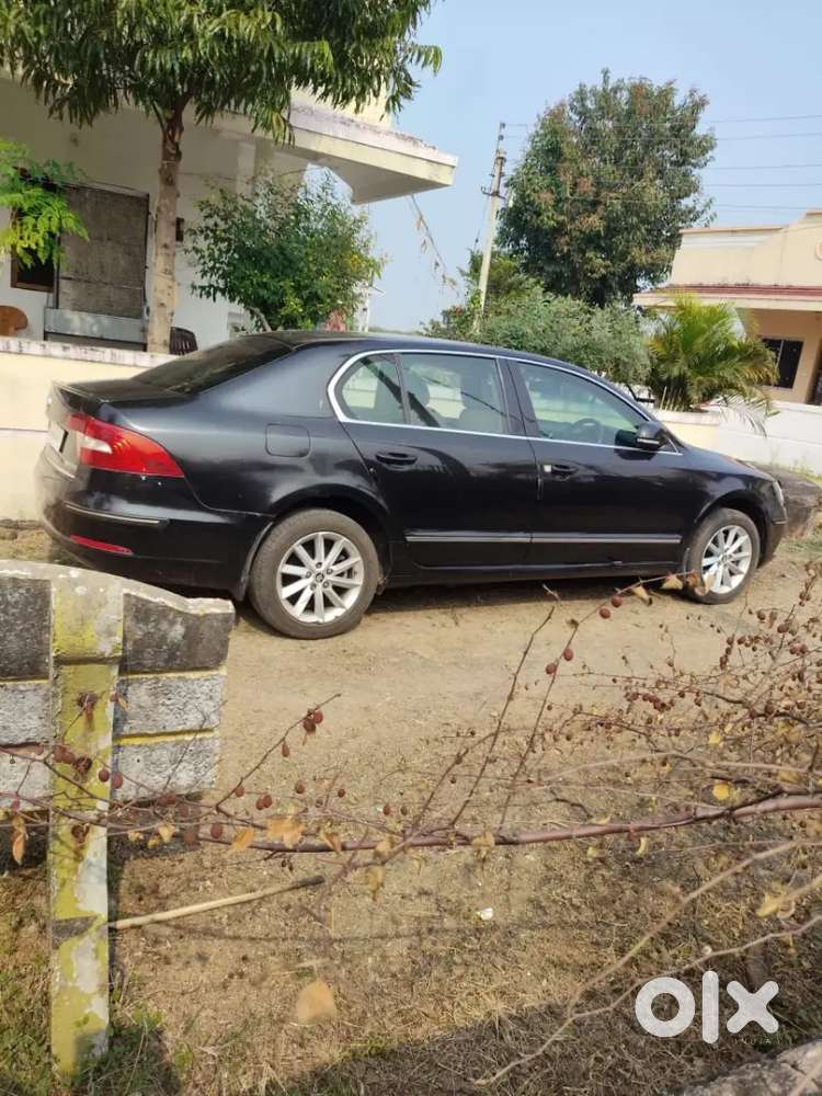 Skoda Superb 2015 Petrol Good Condition With All Features