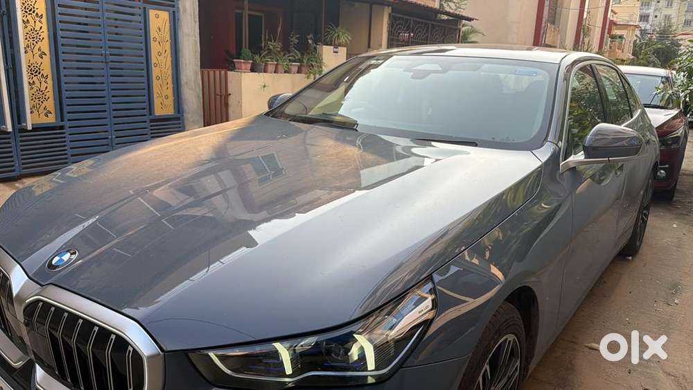Doctor Driven 5 Series Lounge Edition