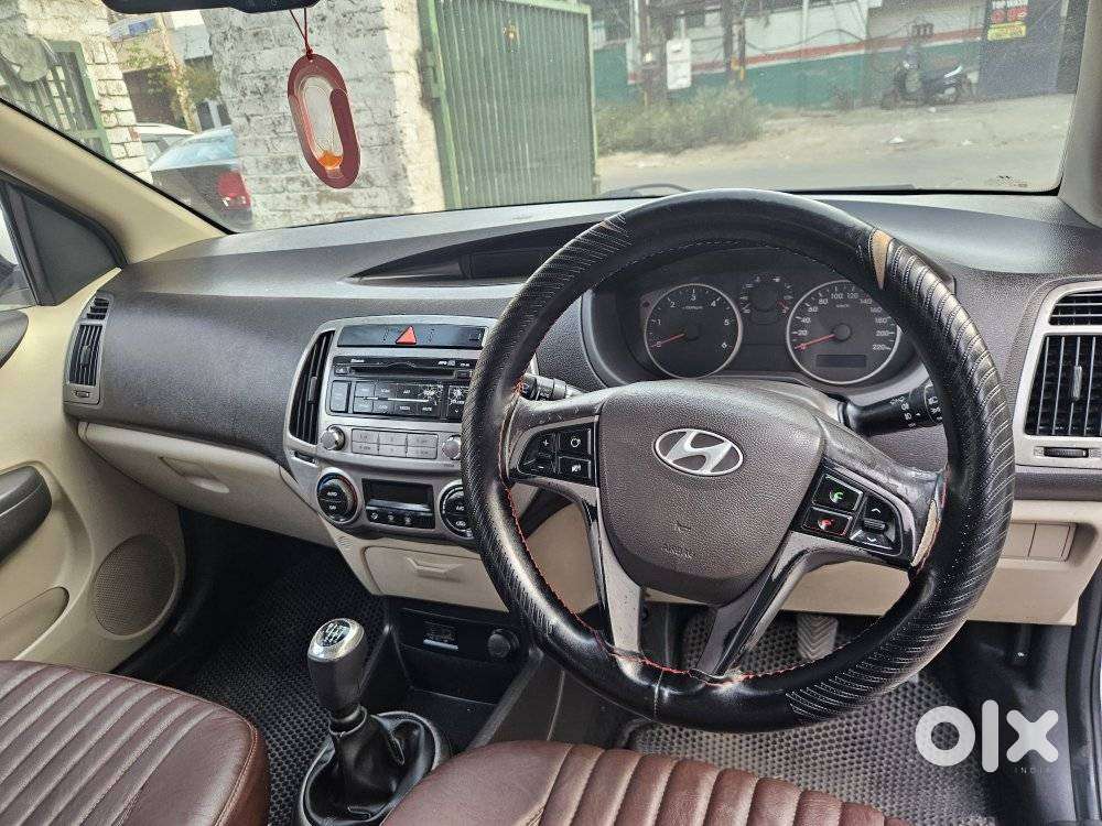 Hyundai I20 Sportz 1.4 Crdi, 2014, Diesel
