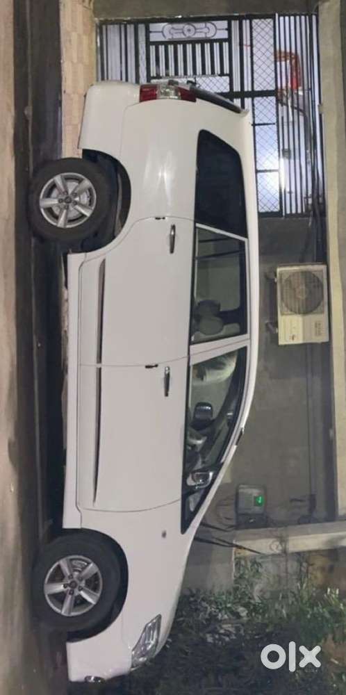 Toyota Innova 2012 Diesel 166000 Km Driven