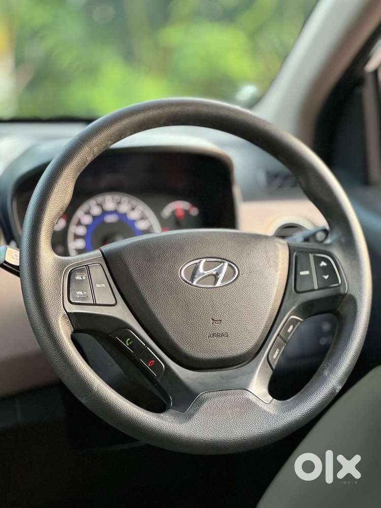 Hyundai I10 Sportz, 2017, Petrol