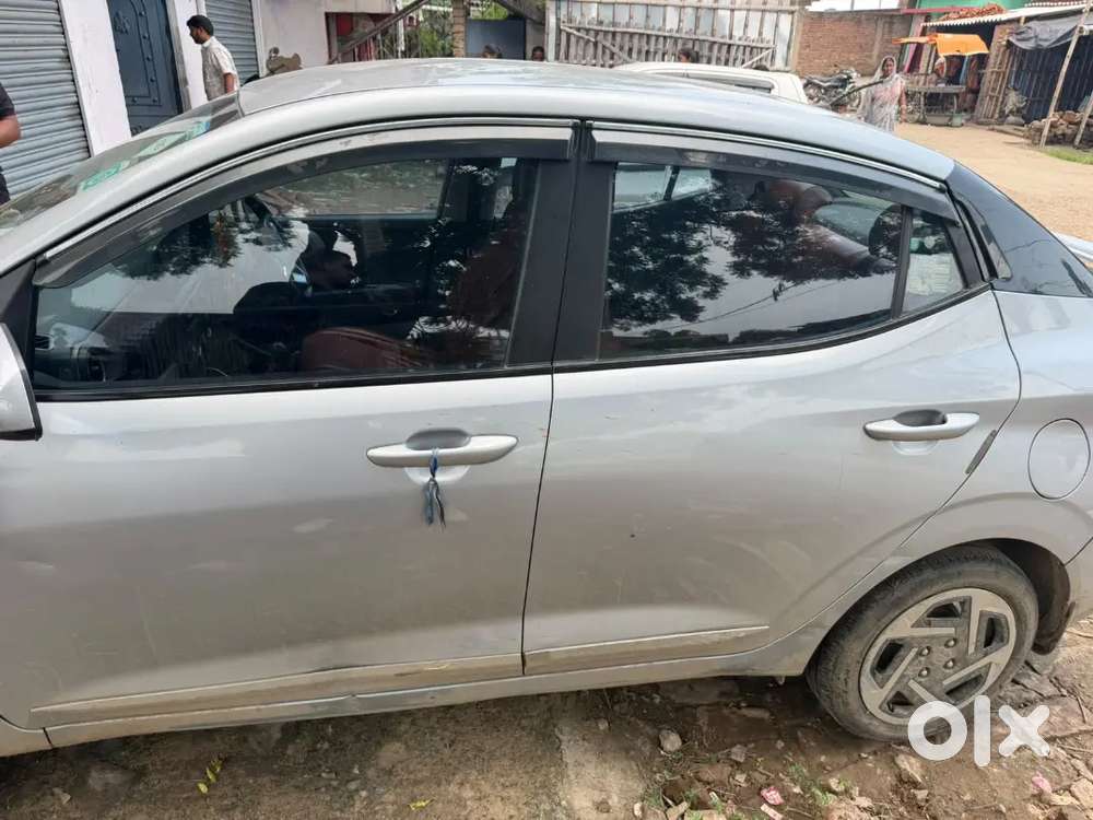 Hyundai Aura 1.2 S Cng 2024  Emi 16700 For 42 Month Due
