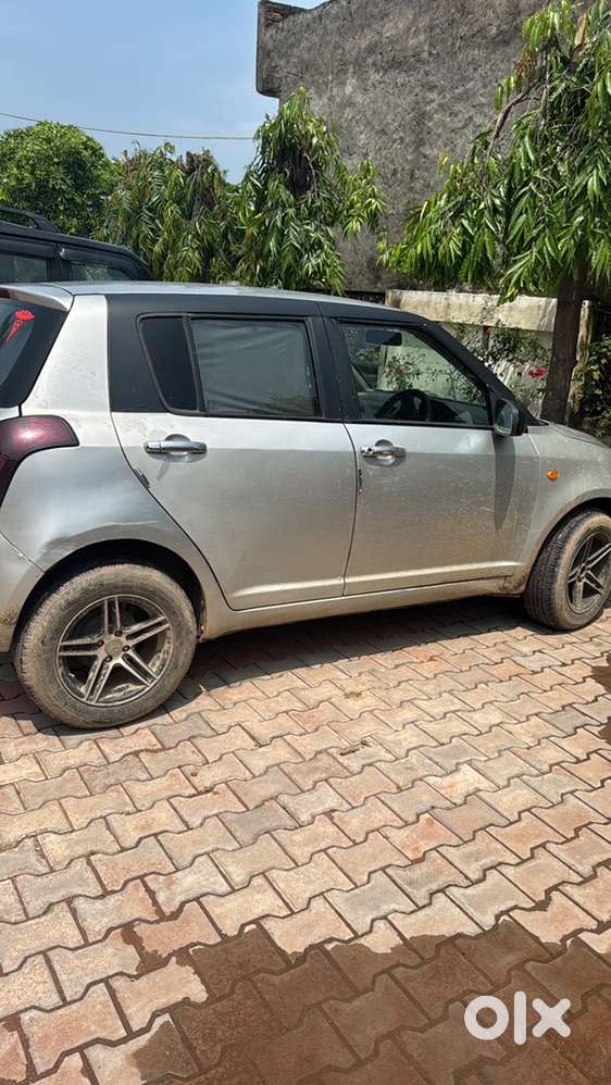 Swift Maruti Suzuki 2010 Diesel 170000 Km Driven